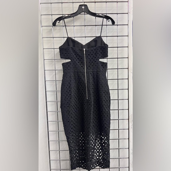 NWT Nicholas Mini‎ Eyelet Cut Out Perforated Sheath Cocktail Dress Black Size 4 - Picture 4 of 11
